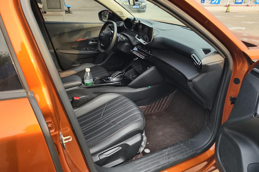 Peugeot 2008 модель 2022 года 230THP THE ONE - фото 6