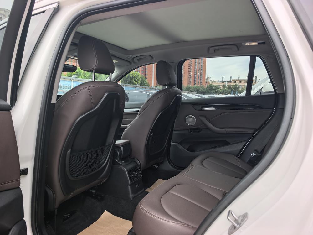 BMW X1 2021 модельного года sDrive20Li в эксклюзивной комплектации - фото 9