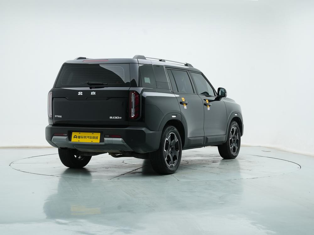 Beijing Off-road BJ30 2024 модель 1.5T DHT 4WD продвинутая версия электропривода Magic Core - фото 7