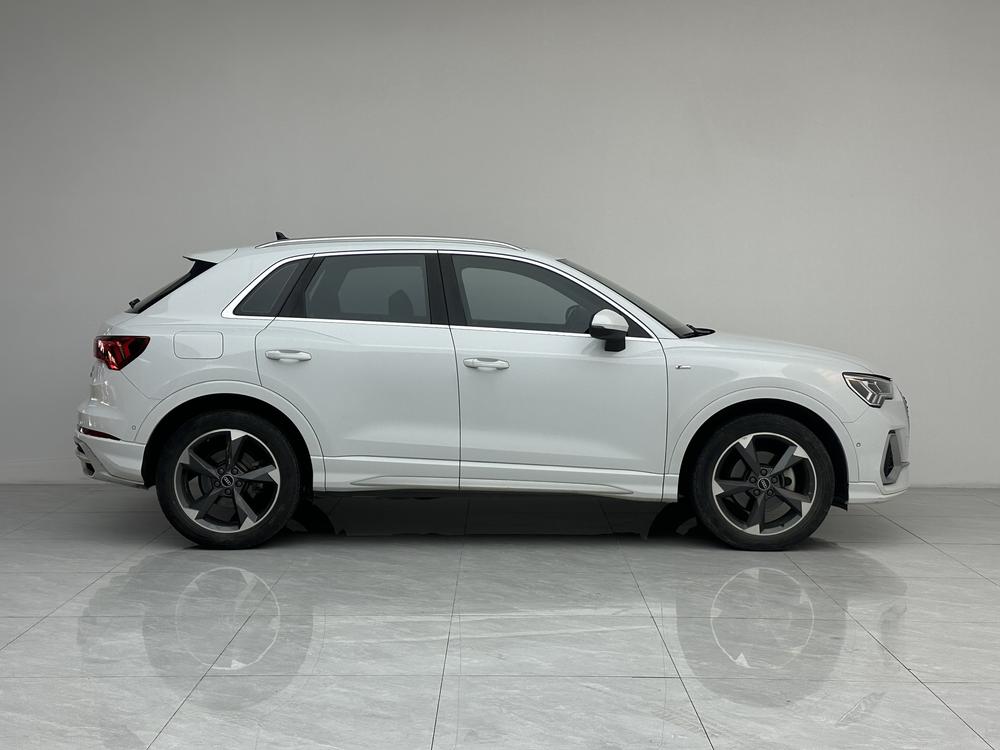 Audi Q3 2021 модель 35 TFSI стильная спортивная версия - фото 8