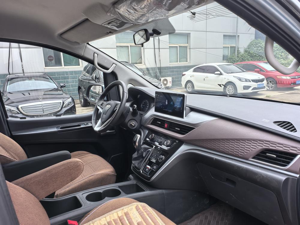 Refine M3 2024 модельного года PLUS 2.0L HEV версия с интеллектуальным подключением - фото 7