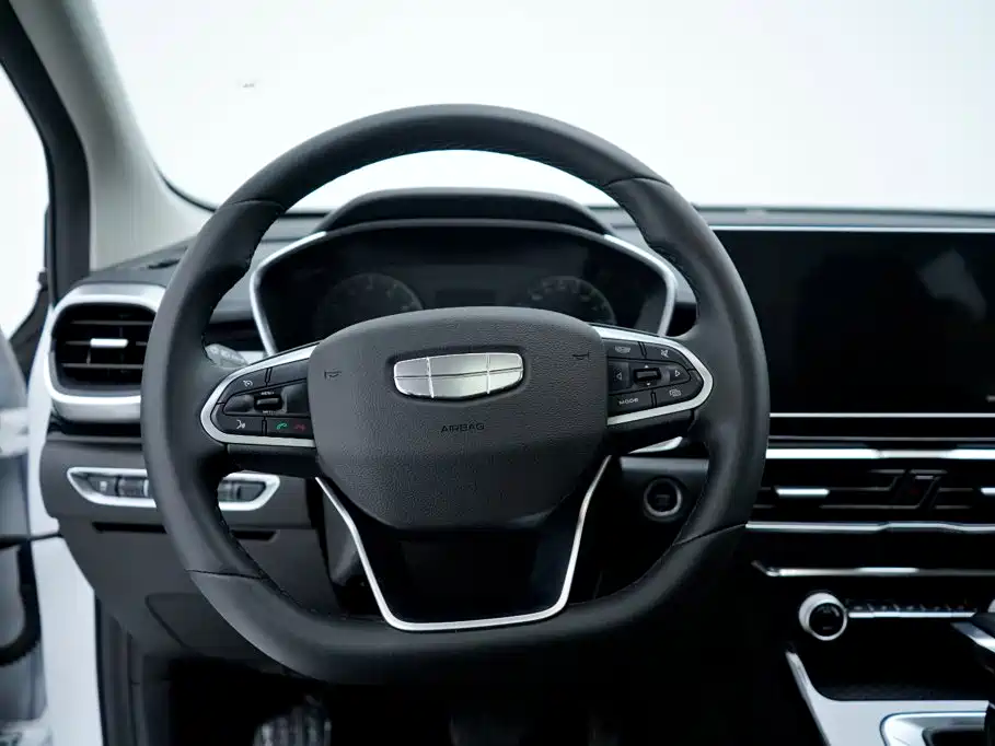 Geely Binyue - фото 16