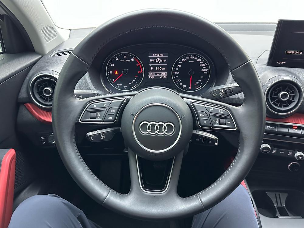 Audi Q2L 2020, модель 35TFSI, стильная спортивная версия - фото 14