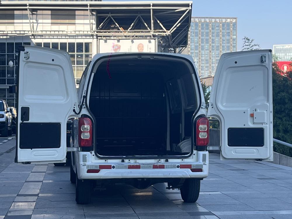 Changan Star 9 EV 2023 модельного года, версия Fortune, электрический грузовой фургон, 2 места, 55 kW - фото 8
