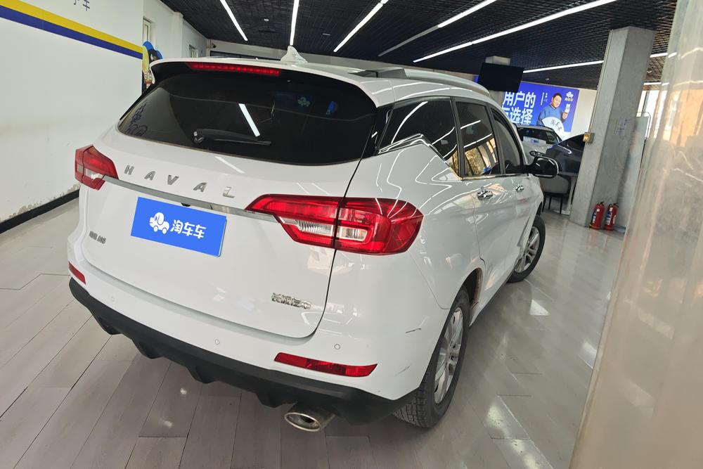 Haval M6 модель 2019 года 1.5T механическая переднеприводная версия Elite Китай VI - фото 3