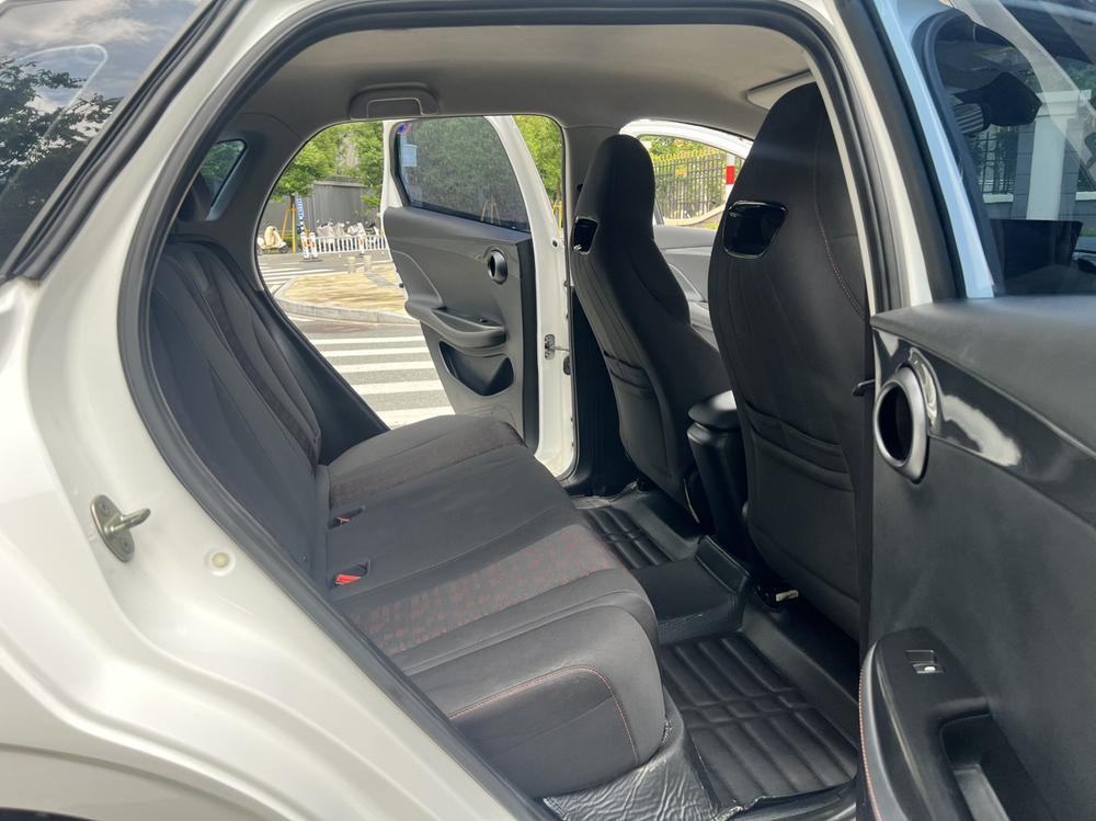 BYD e2 2023 модельного года, комфортная комплектация - фото 22