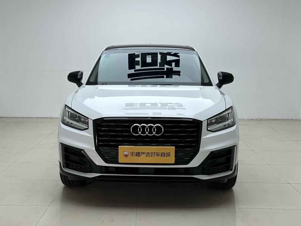 Audi Q2L 2020, модель 35TFSI, стильная спортивная версия - фото 2