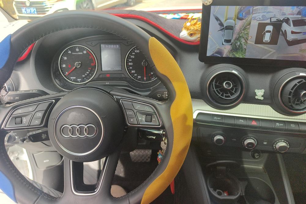 Audi Q2L 2021 модельного года 35TFSI в динамичной комплектации Progress - фото 15
