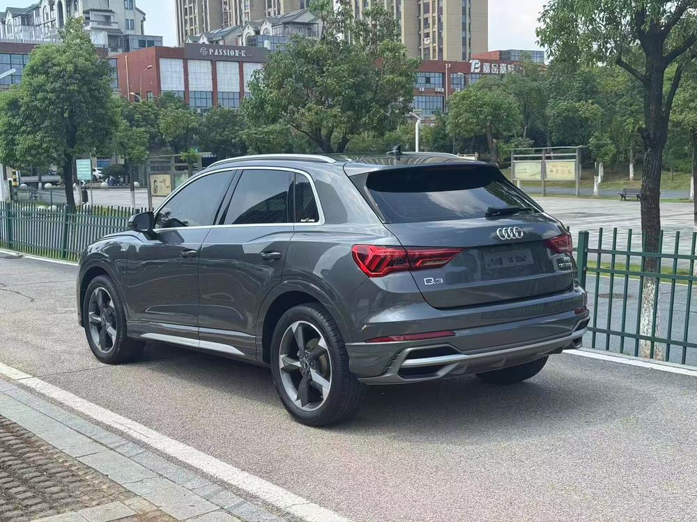 Audi Q3 2022 модельного года 35 TFSI модная спортивная версия - фото 3