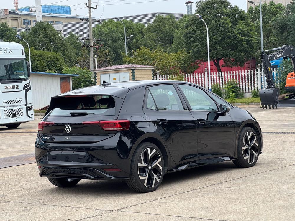 Volkswagen ID.3 2026 модельного года, умная версия, выдающаяся версия с пакетом GTX - фото 7