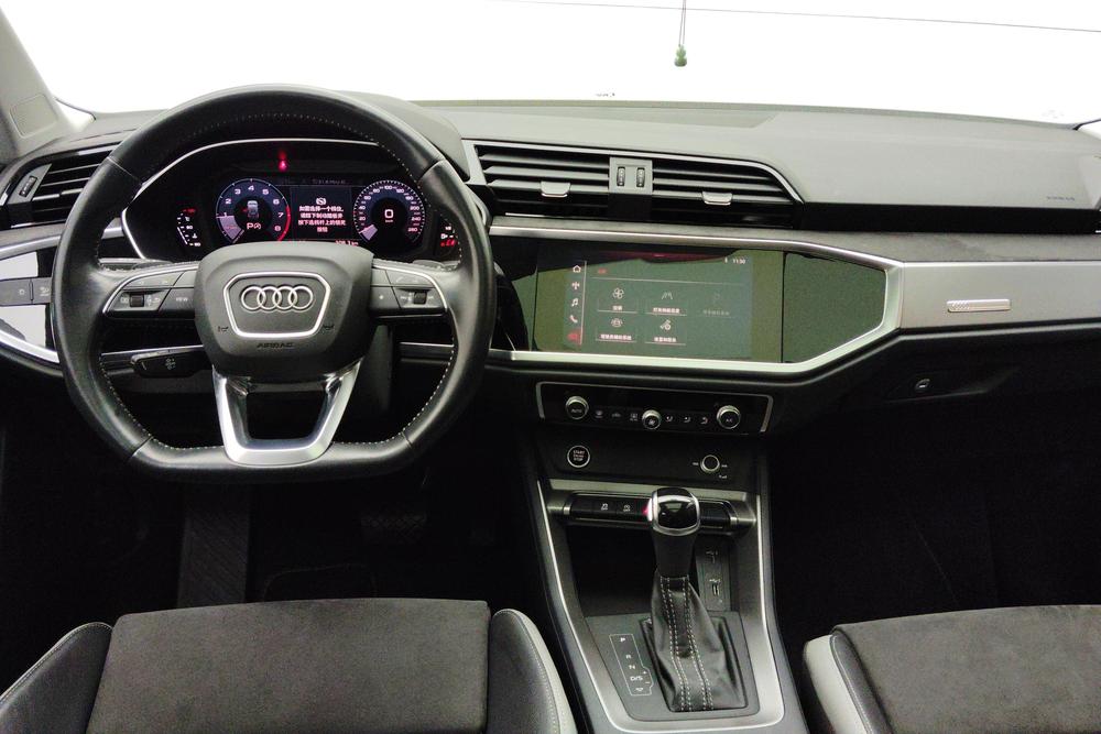 Audi Q3 2022 модельного года 35 TFSI модная спортивная версия - фото 14