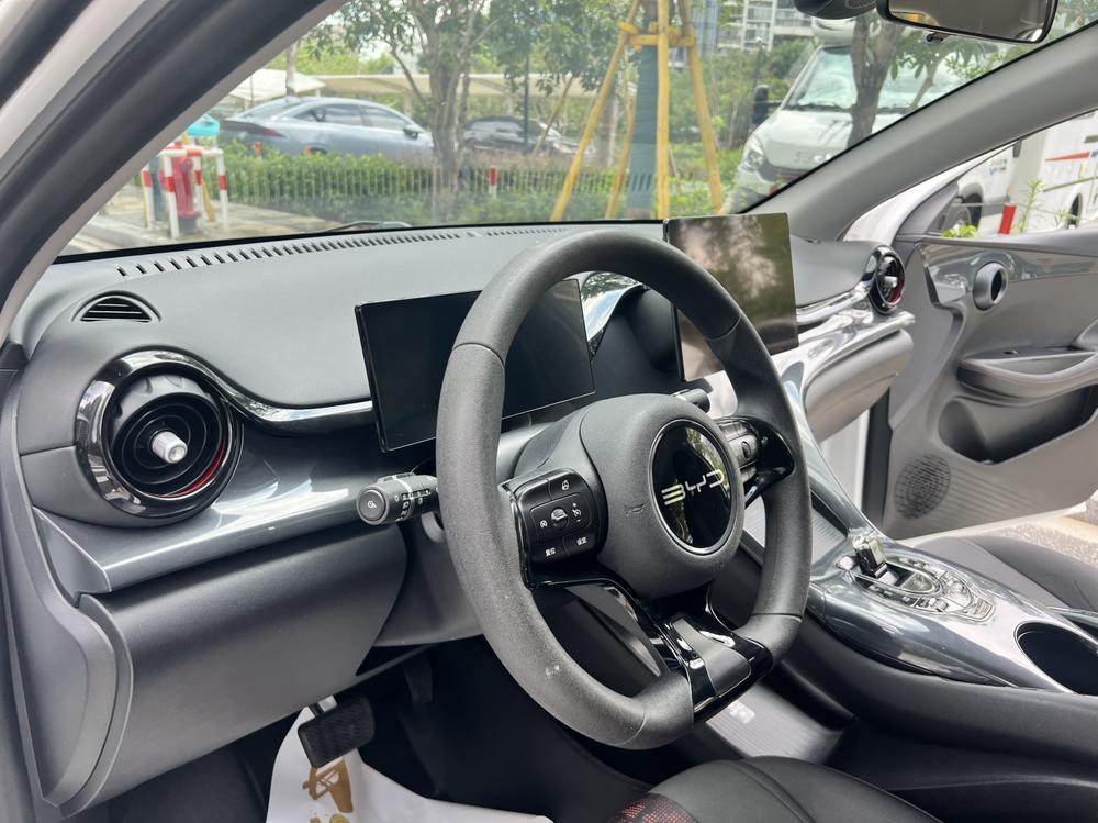 BYD e2 2023 модельного года, комфортная комплектация - фото 16