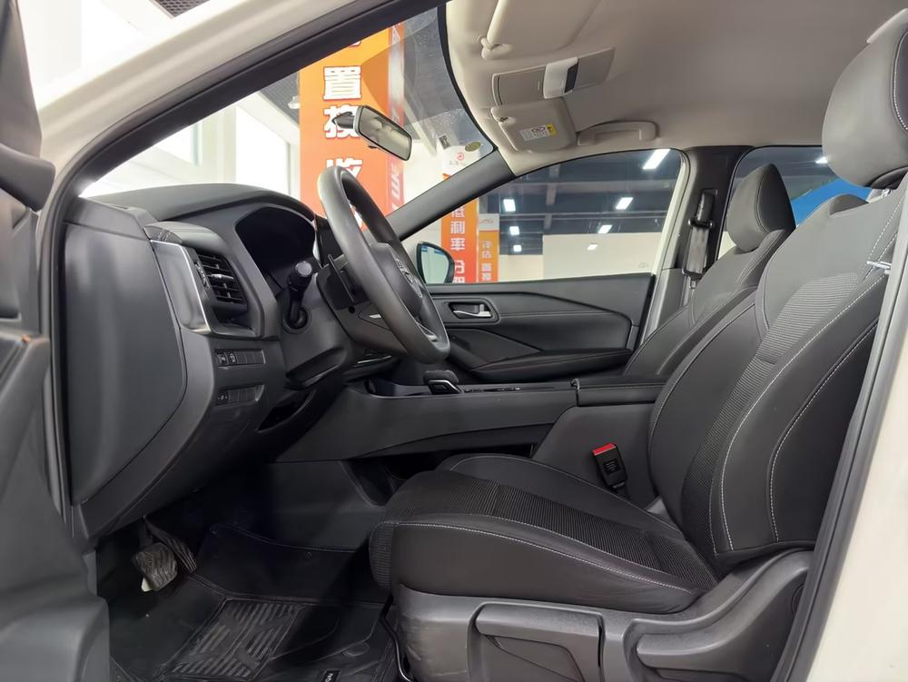 Nissan Qashqai 2023 - фото 9