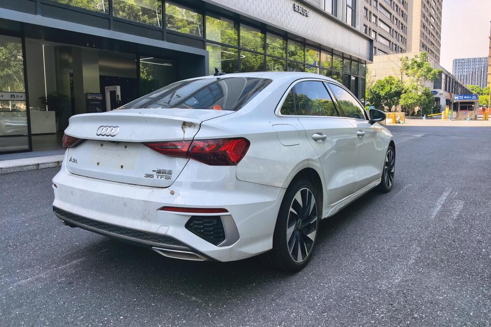 Audi A3 2024 модельного года A3L Limousine 35 TFSI стильная спортивная версия - фото 3