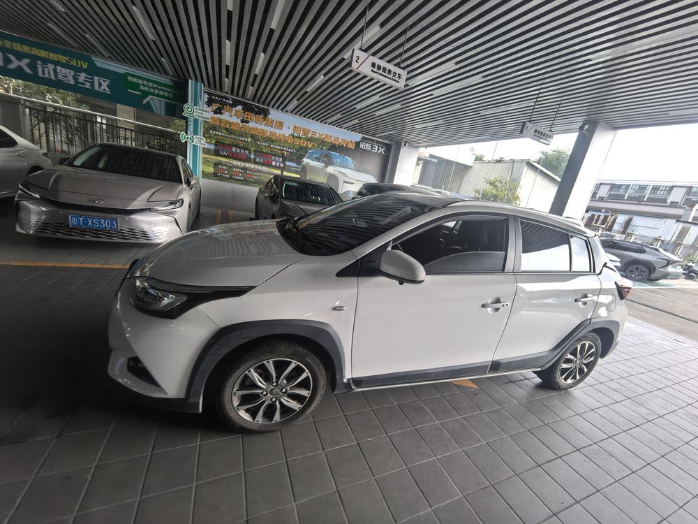 Yaris L 2022 года, Zhixuan X 1.5L CVT, версия Leading PLUS - фото 4
