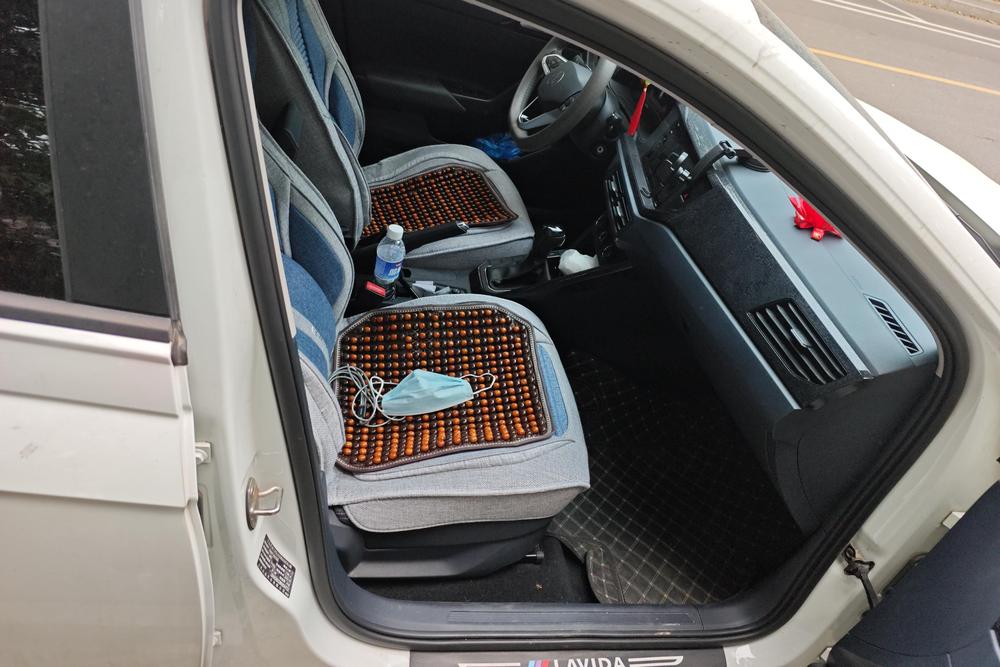 Lavida 2023 Синьжуй 1.5L автоматическая выдающаяся версия Синьи - фото 8