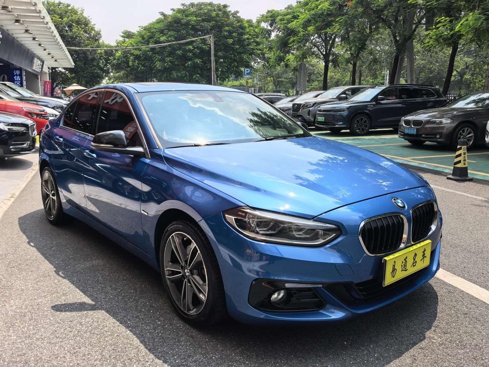 BMW 1-Series 2018 года 118i в комплектации Fashion - фото 3