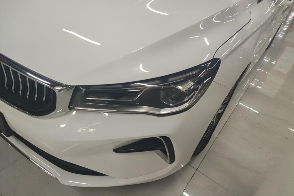 Emgrand модель 2023 года, 4-го поколения, версия Champion, 1.5L CVT в комплектации Premium - фото 4