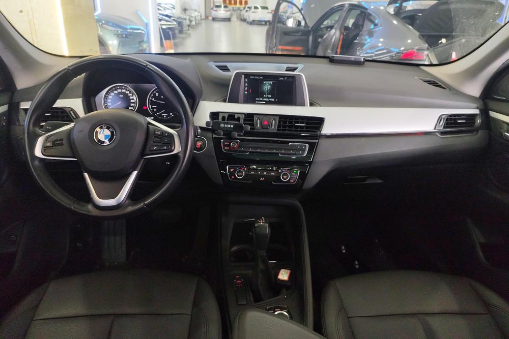 BMW X1 2019 модельного года sDrive18Li модификация Fashion - фото 14