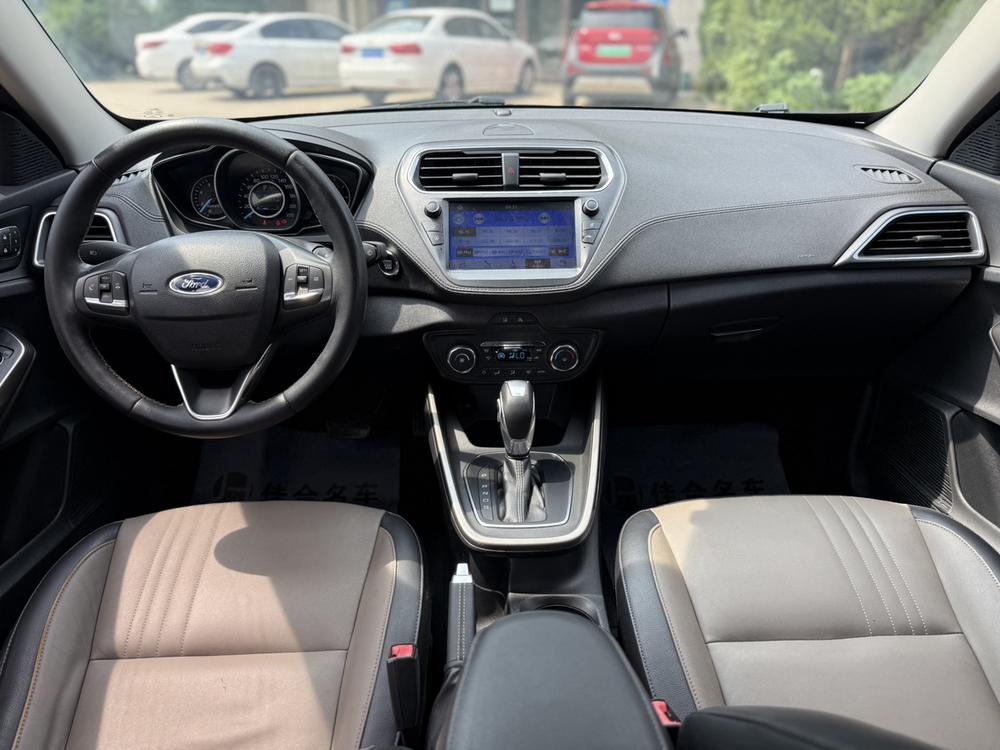 Escort 2019 EcoBoost 125 автоматическая версия Premium - фото 7