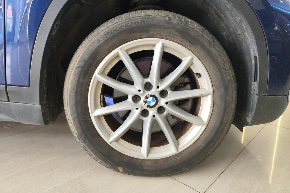 BMW X1 2019 модельного года sDrive18Li модификация Fashion - фото 4