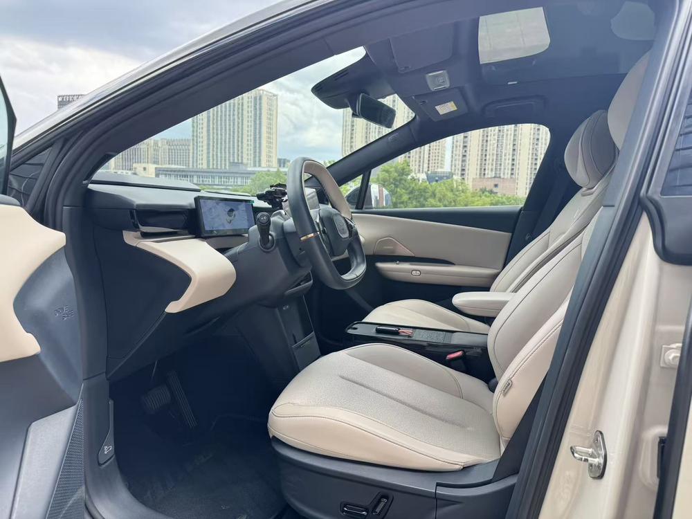 Lynk & Co Z20 2025 модельного года 530 км задний привод Max - фото 10