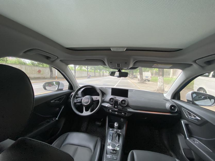 Audi Q2L e-tron 2019 года, полностью электрическая версия Smart Enjoyment - фото 10