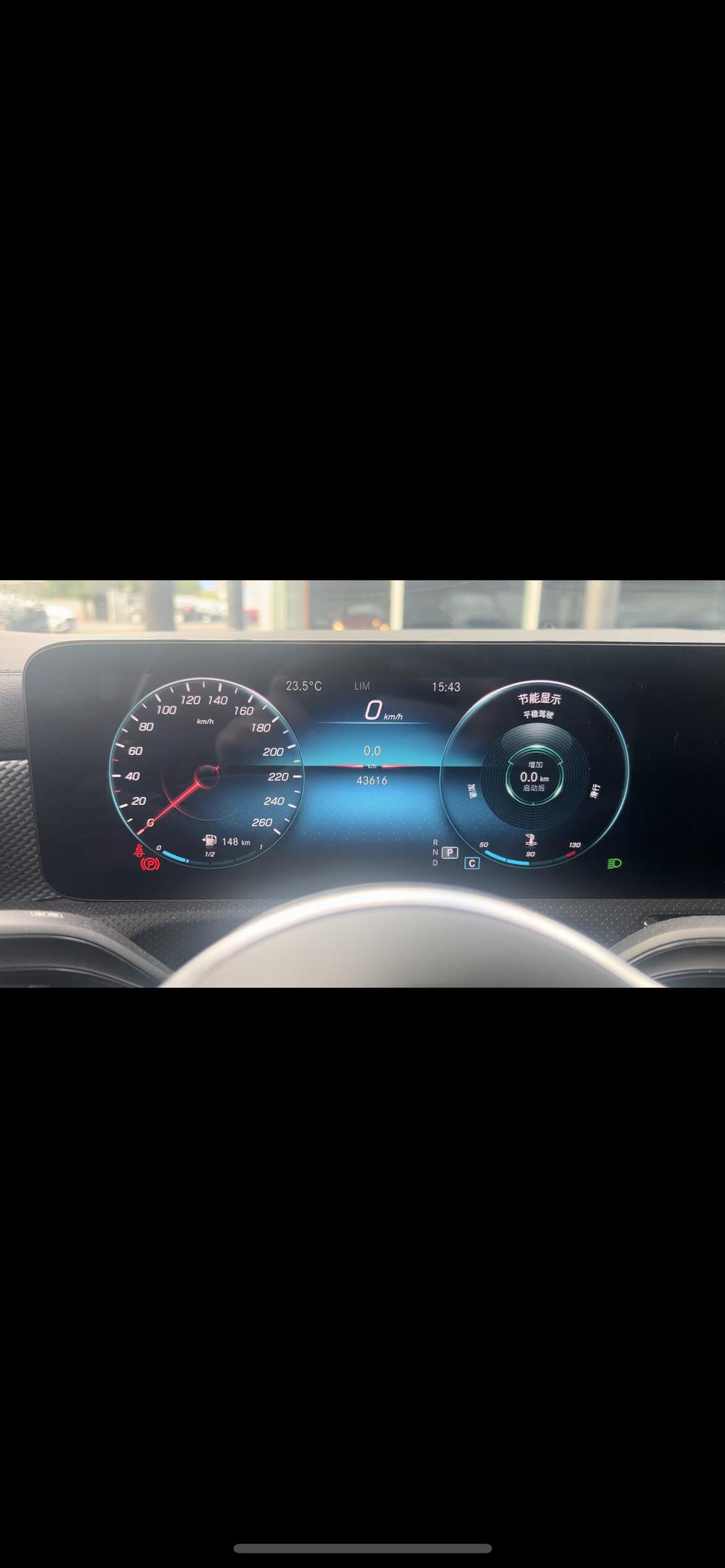 Mercedes-Benz A-Class 2022 года A 180 L спортивный седан - фото 6
