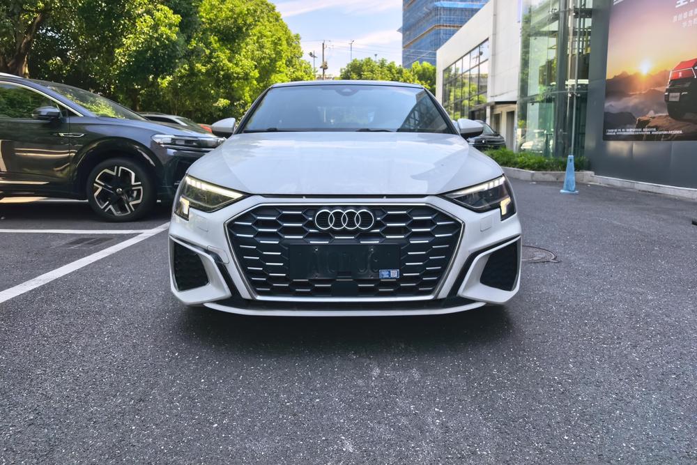 Audi A3 2023 модельного года A3L Limousine 35 TFSI спортивная комплектация Fashion - фото 2