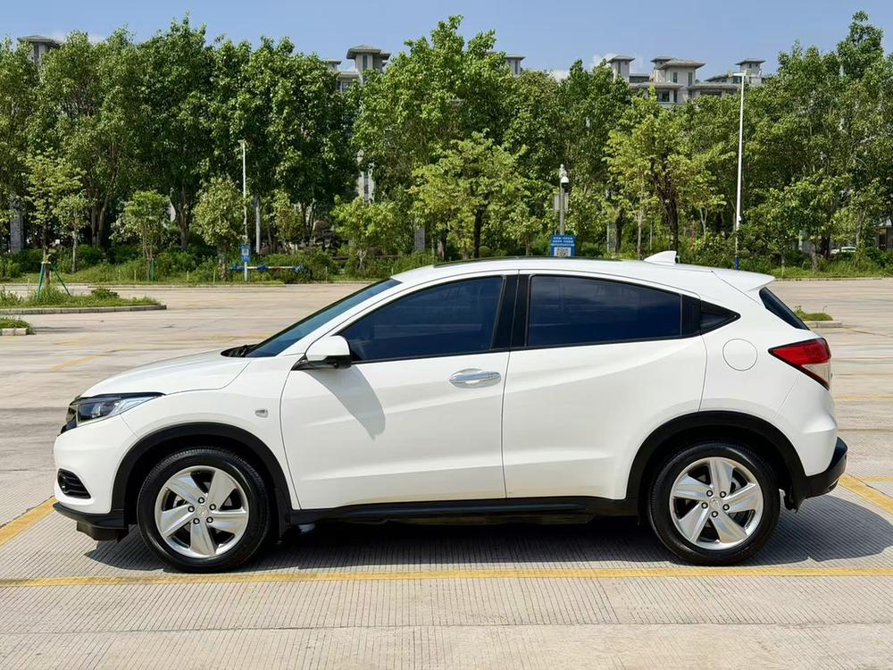Vezel 2022 модельного года 1.5L CVT версия Elite Smart Enjoyment - фото 4