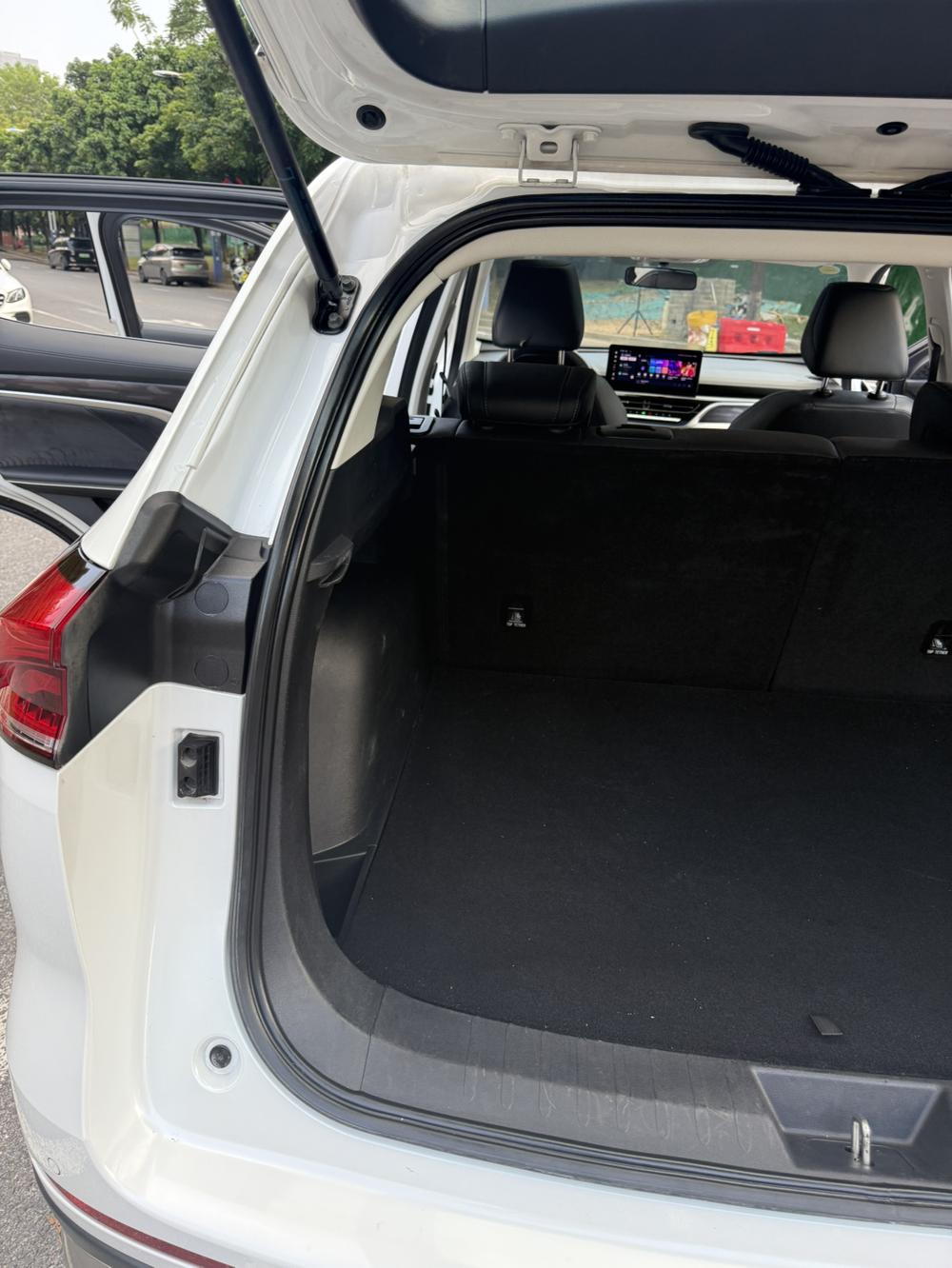 Haval H6 2023 модельного года, версия в стиле национального тренда, 1.5T, автоматическая городская версия - фото 12