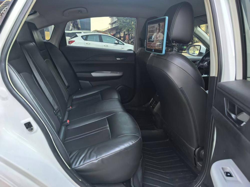 Dongfeng Fengshen Dongfeng Fengshen E70 2021 - фото 11
