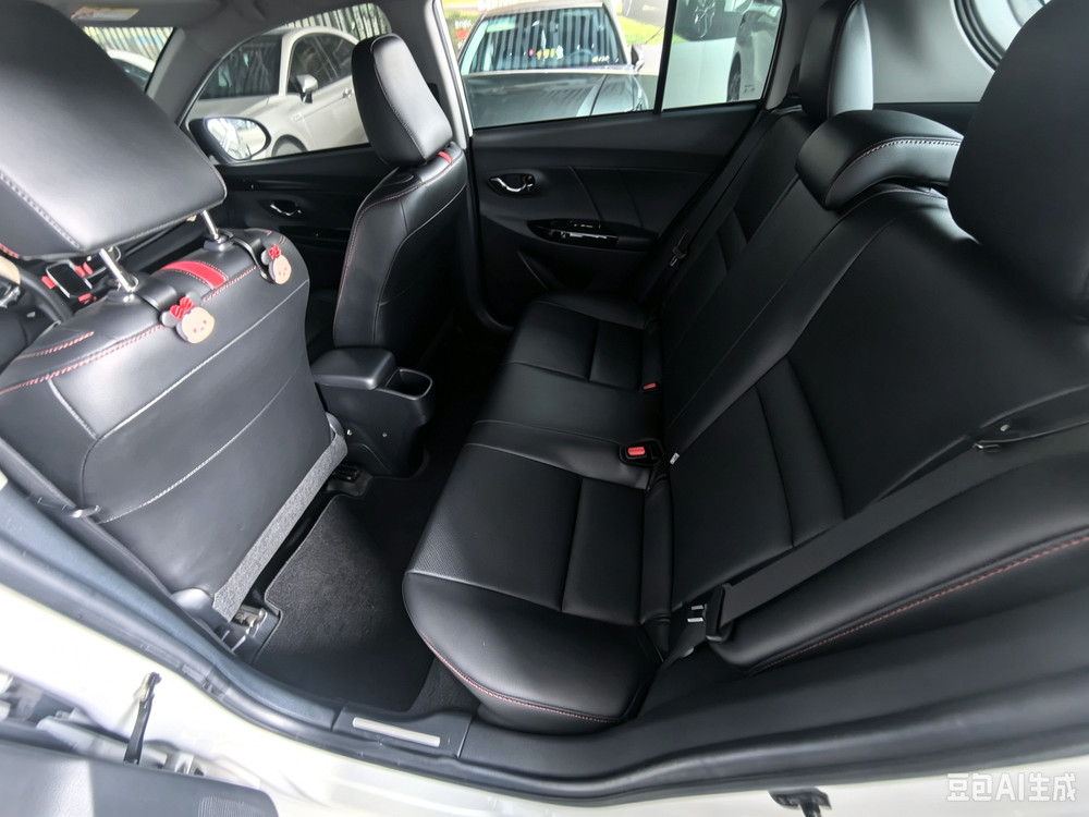 Yaris L 2022 года, Zhixuan X 1.5L CVT, версия Leading PLUS - фото 9