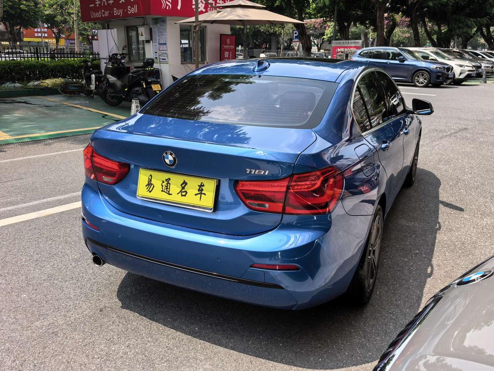 BMW 1-Series 2018 года 118i в комплектации Fashion - фото 6