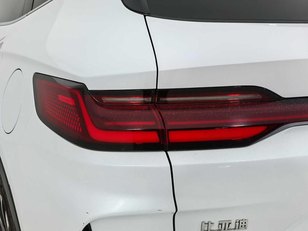 Song PLUS EV 2025 модель 520KM премиум-версия - фото 13