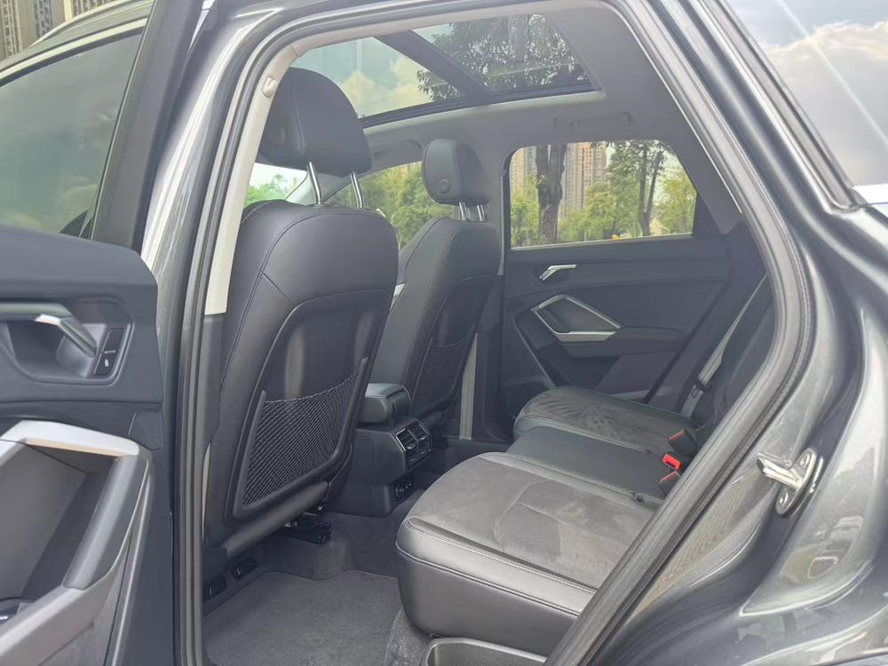 Audi Q3 2022 модельного года 35 TFSI модная спортивная версия - фото 9