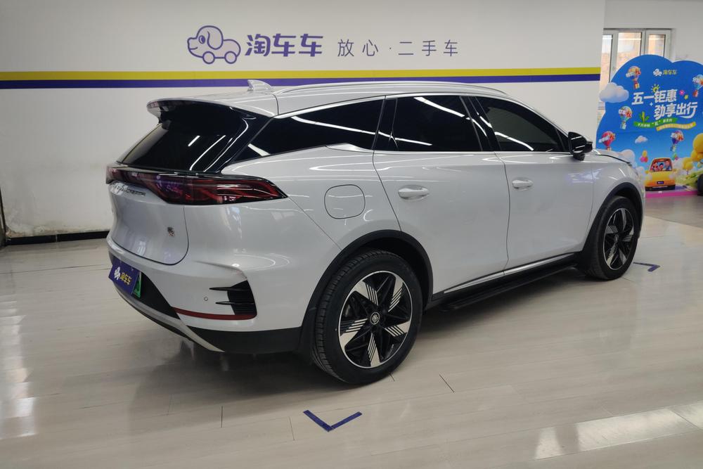 Tang DM 2024 модельного года, версия Glory Edition DM-i 112KM Premium - фото 3