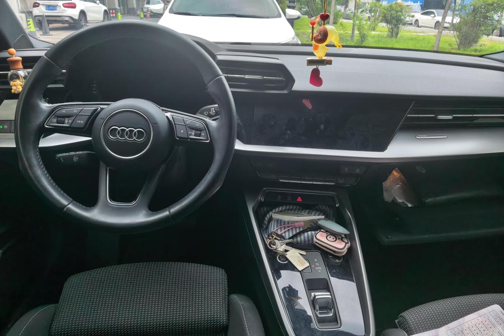 Audi A3 2022 Sportback 35 TFSI Спортивная версия Advance - фото 5