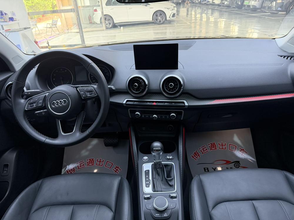 Audi Q2L 2022 модель 35 TFSI в стильной элегантной комплектации - фото 8
