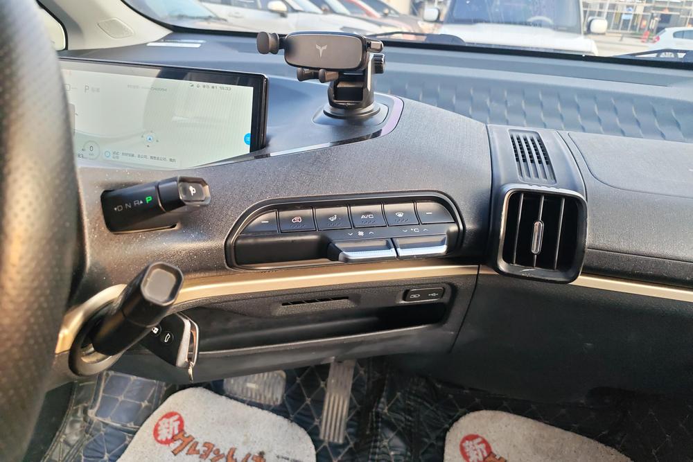 Baojun Baojun KiWi EV 2022 - фото 11