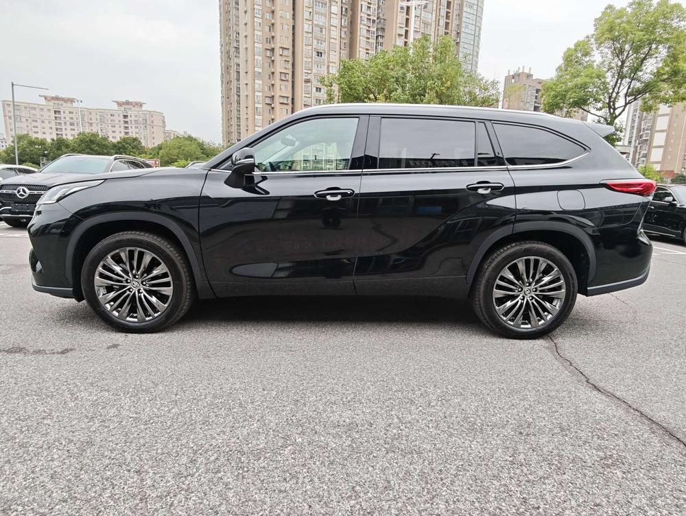 Toyota Highlander 2026 - фото 4