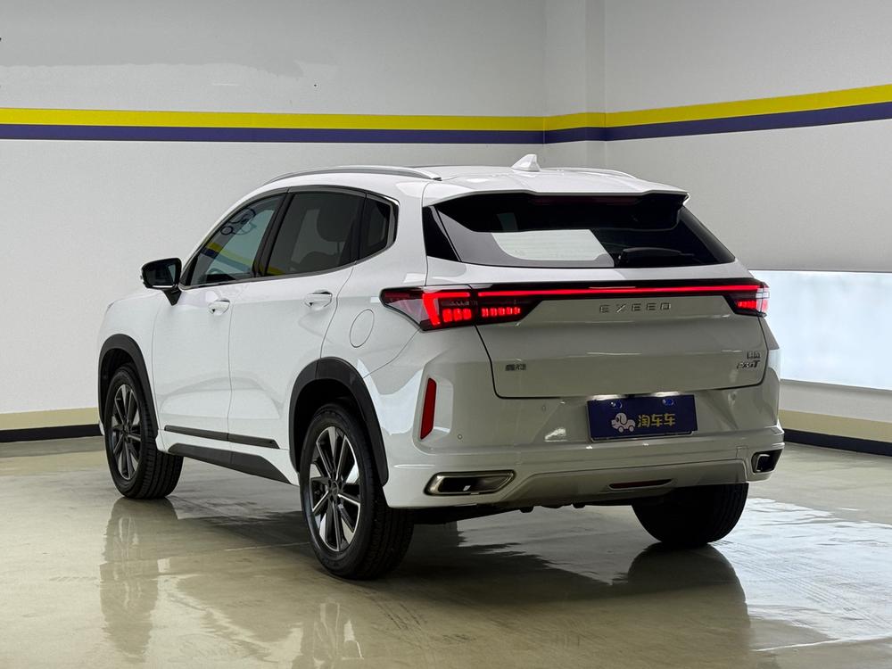Exeed Zhuifeng 2022 модельного года, версия «Покоряя ветер и волны», 1.5T CVT, версия «Поднимающийся ветер» - фото 3