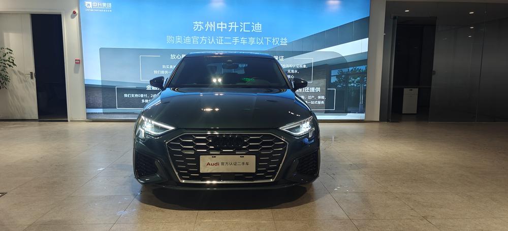 Audi A3 2023 Sportback 35 TFSI, стильная спортивная комплектация - фото 2