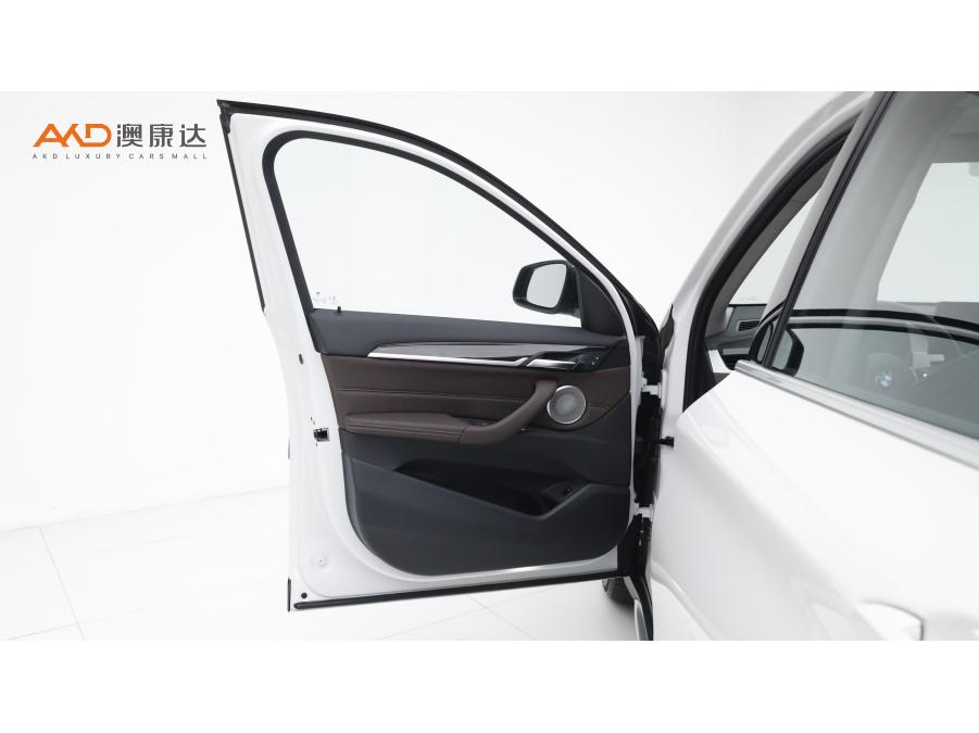 BMW BMW X1 2022 - фото 9