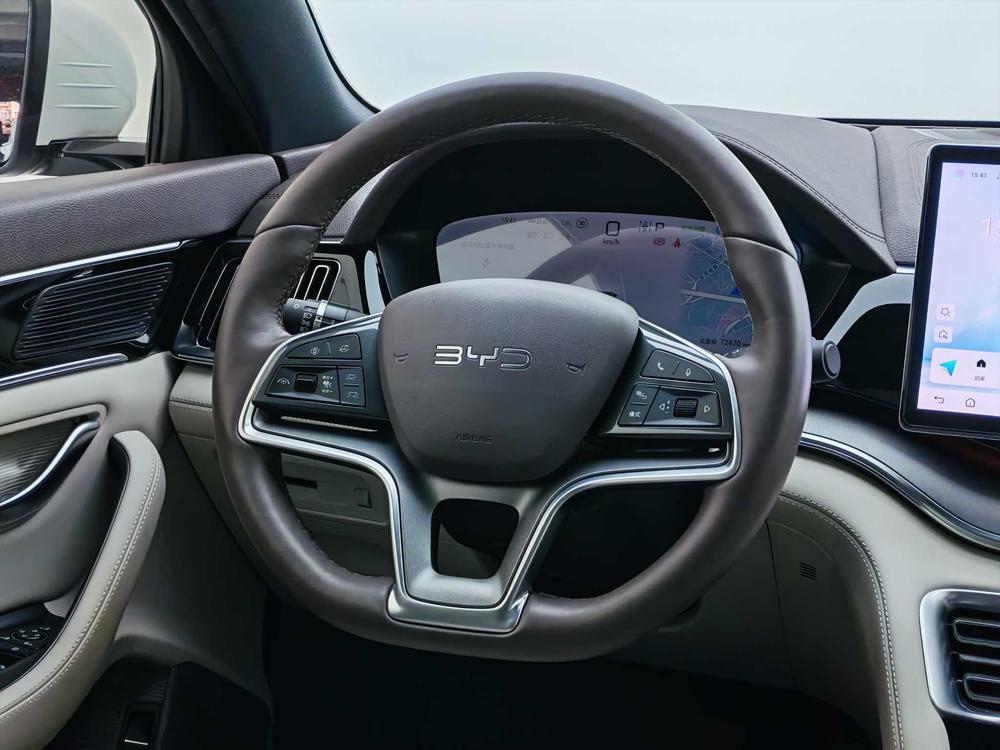 Song PLUS EV 2025 модель 520KM премиум-версия - фото 16