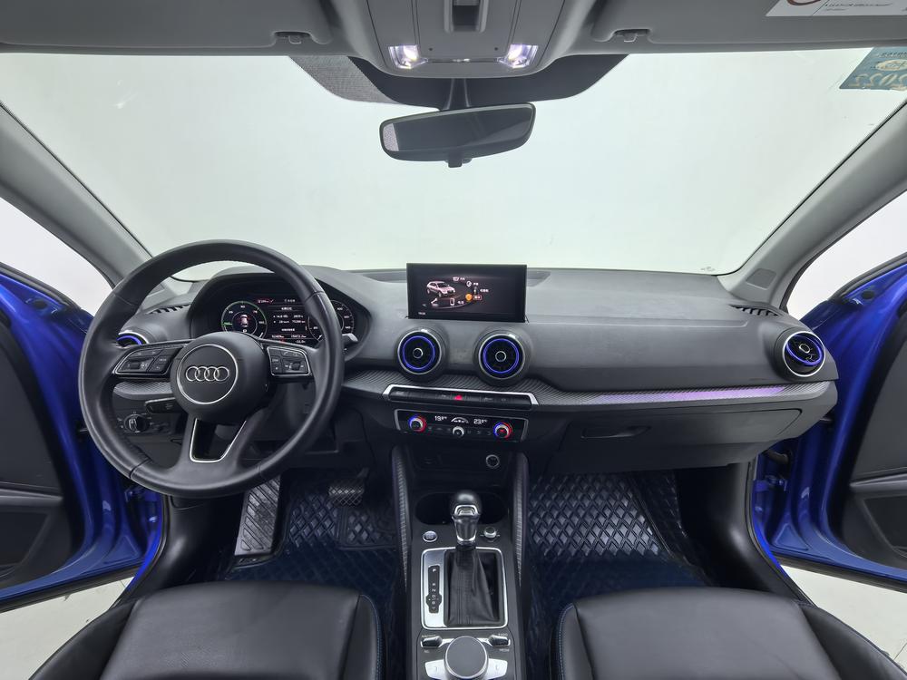 Audi Q2L e-tron 2019 года, полностью электрическая версия Smart Enjoyment - фото 14