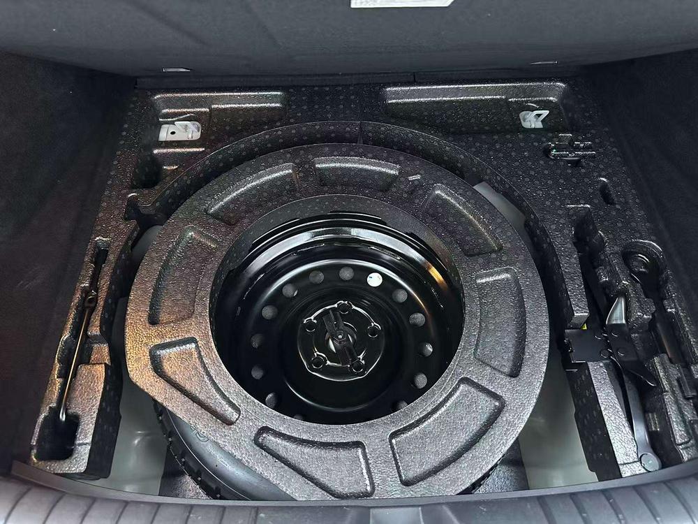 Emgrand S 2022 модельного года 1.4T CVT версия «Игрок кроссовера» - фото 11