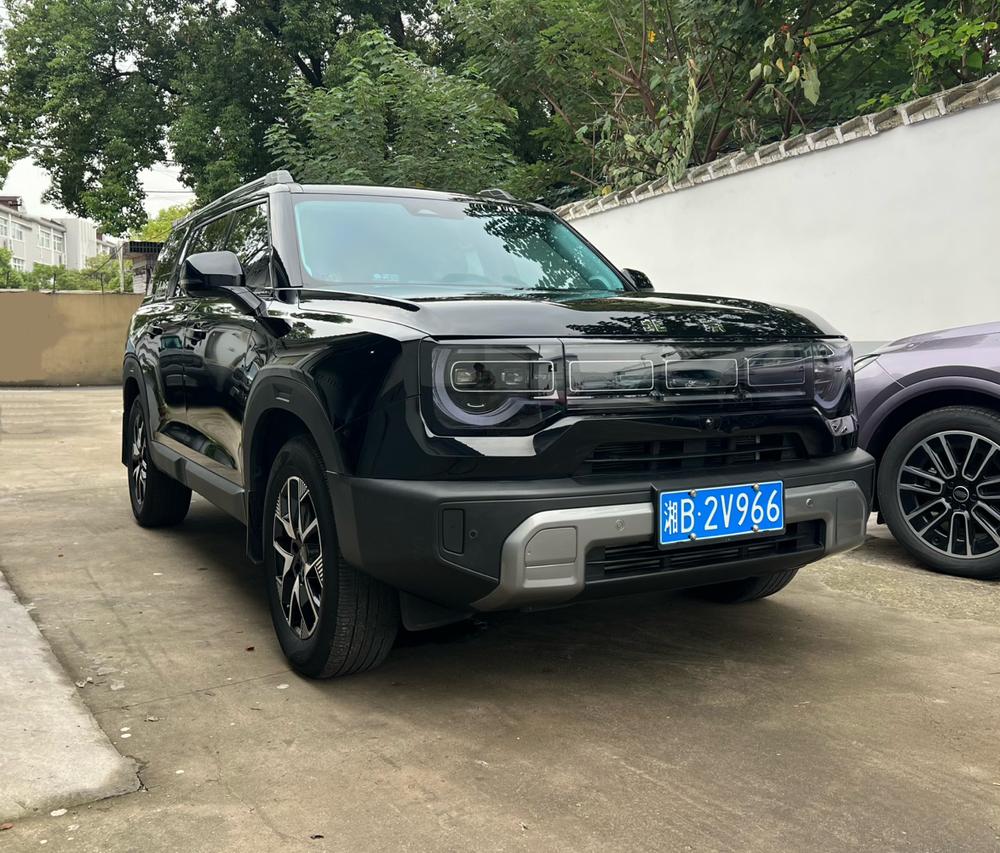 Beijing Off-road BJ30 2024, 1.5T DHT, стандартная версия с электроприводом Magic Core - фото 3