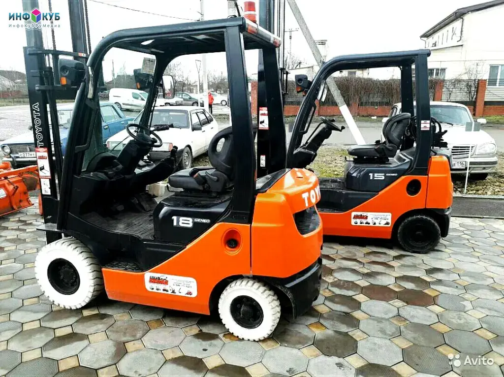 Вилочный японский б/у погрузчик