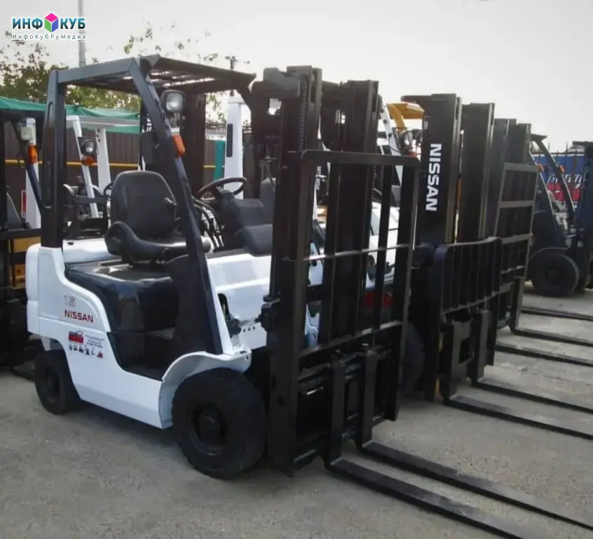 Вилочный японский б/у погрузчик